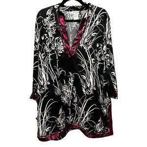 Soft Surroundings size L black floral burgundy trim 3/4 sleeve v neck tunic top
